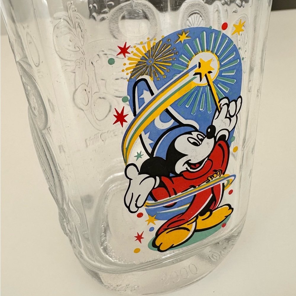 Disney Magical Mickey Mouse Commemorative 2000 Glass